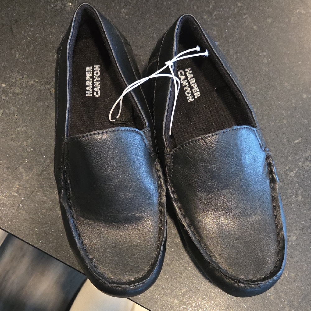 Harper Canyon Kids Classic Black Slip-On Loafers